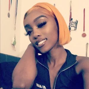 Meet your Posher, Natay